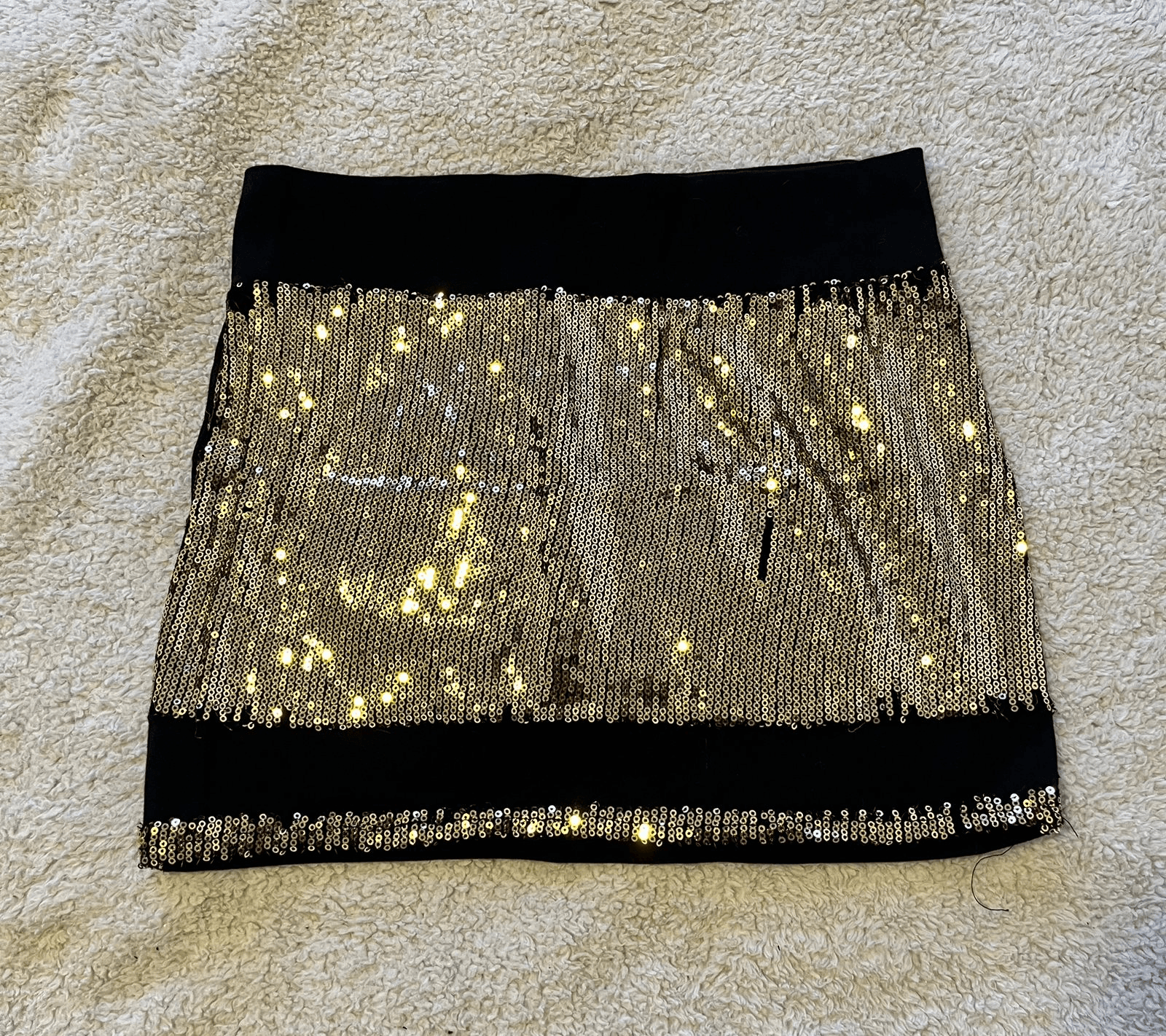 Pollera lentejuelas doradas