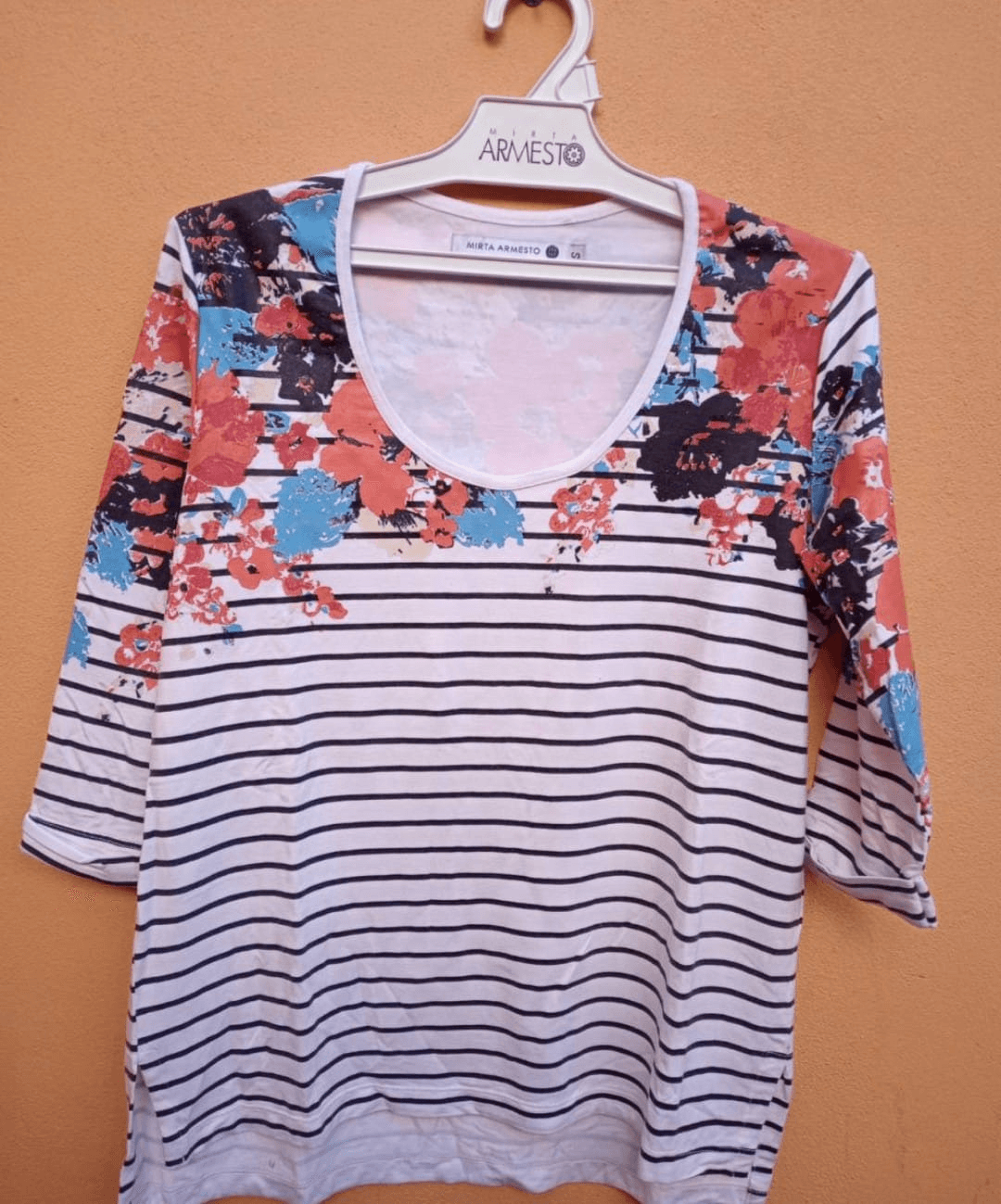 Remera Mirta Armesto